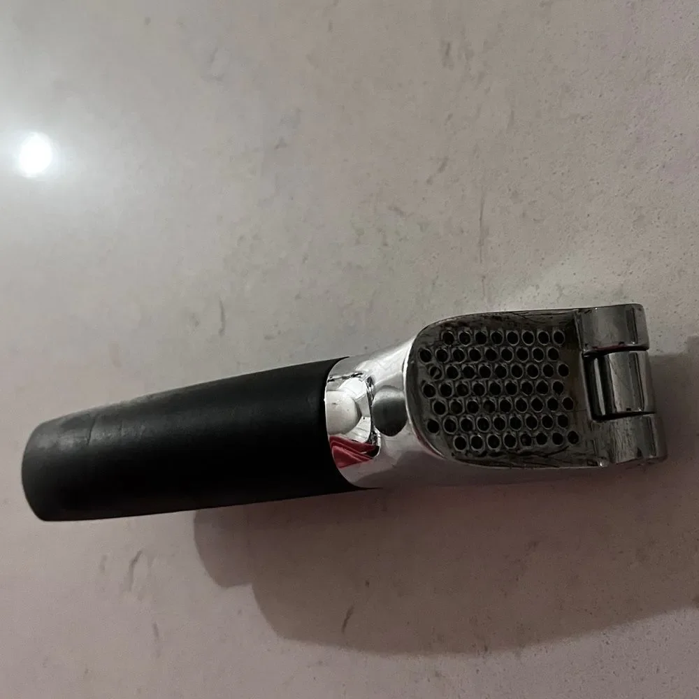 OXO Good Grips Soft-Handled‎ Garlic Press, Black